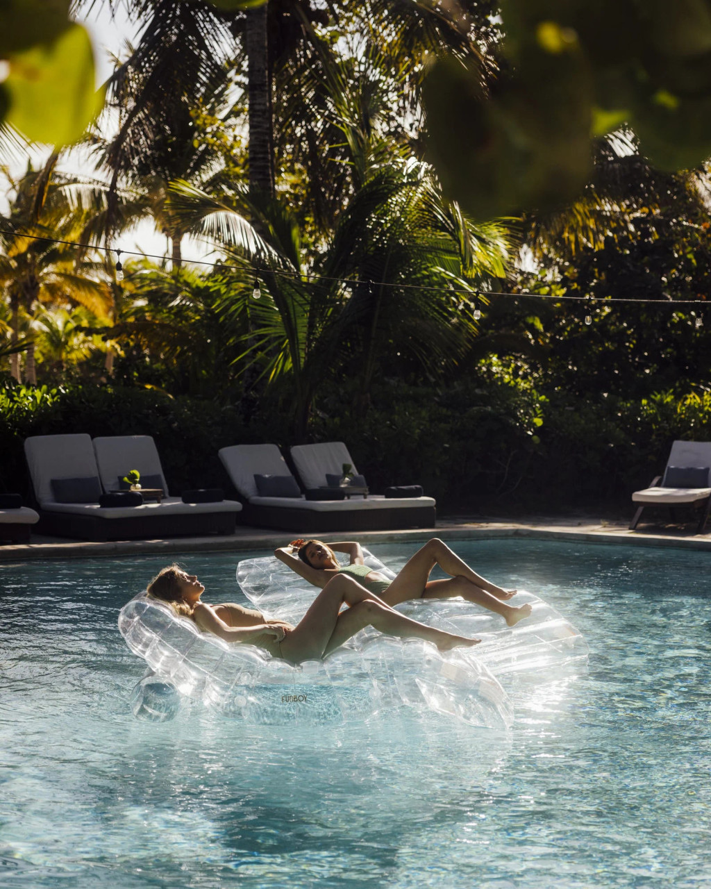 Funboy Chaise Lounger Float - Thumbnail 4