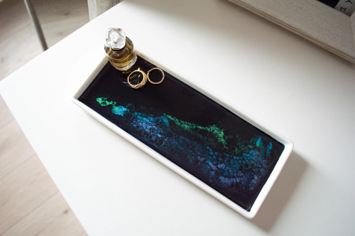 Lynn & Liana SMALL Ceramic Tray NORTHERN LIGHTS Lynn & Liana SMALL Ceramic Tray NORTHERN LIGHTS