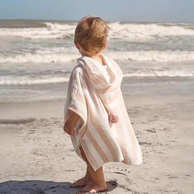 EB Beach Poncho Pink