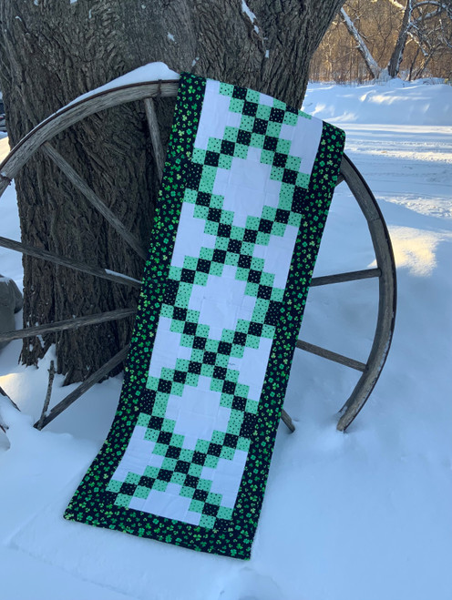 "ERIN"  Tablerunner Kit