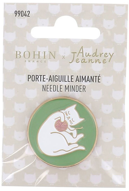 Audrey Jeanne Needle Minder - BALL OF WOOL WITH CAT