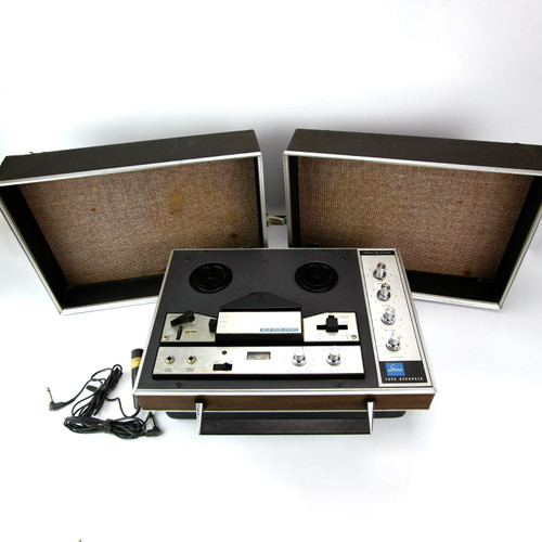 General Electric Solid Stated Stereo Reel to Reel with Mic and Speakers