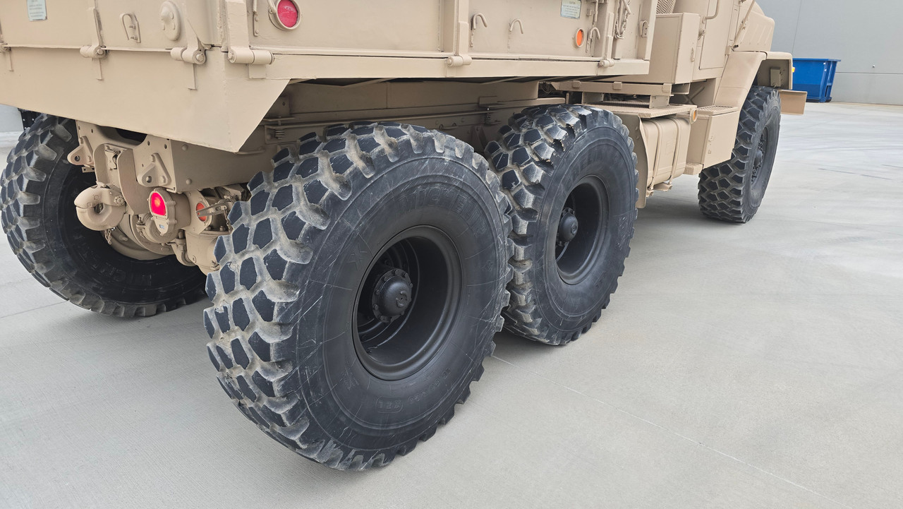 1986 AM General M932A1 5 Ton 