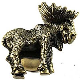1-3/4" Realistic Moose Right Facing Knob - Antique Brass