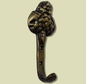 2-1/4" Little Hook with Grapes