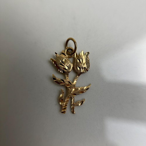 Vintage 10K Gold Tulip Flower Charm | Diamond Cut Floral Pendant
