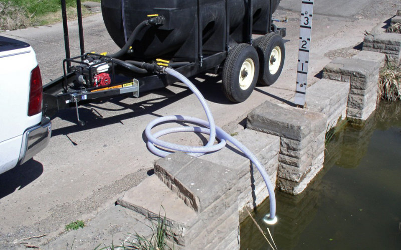 a buffalo trailer refilling tank with filling system