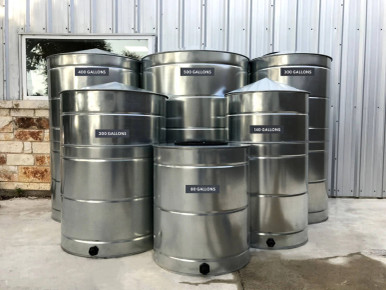 90 Gallon Galvanized Vertical Rainwater Collection Tank | Texas Metal Tanks | TM-MT90G-RW