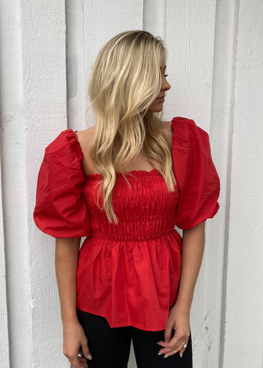 peplum sleeves