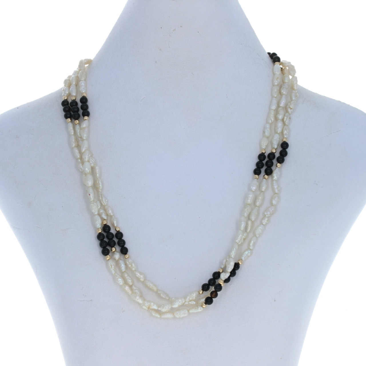 Matte Onyx and Pearl Necklace - Etsy