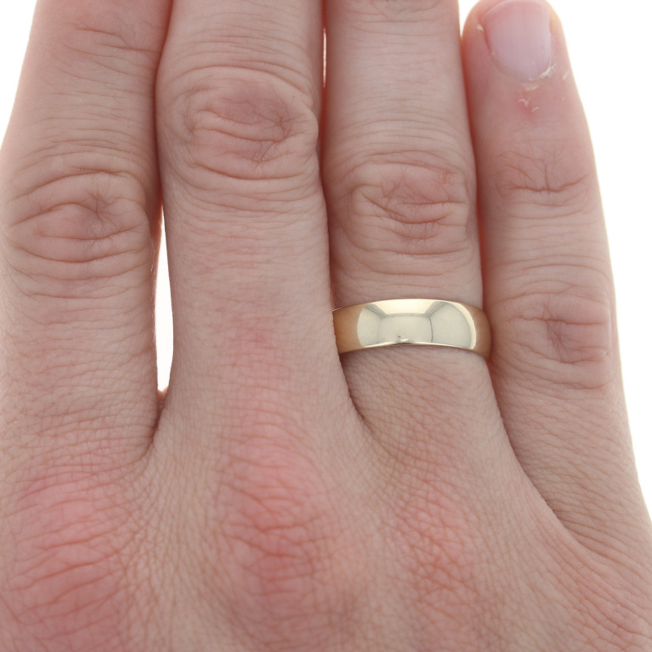 Purchasing a Wedding Band: Part 1 - Who Buys the Man's Wedding Ring? –  Rustic and Main