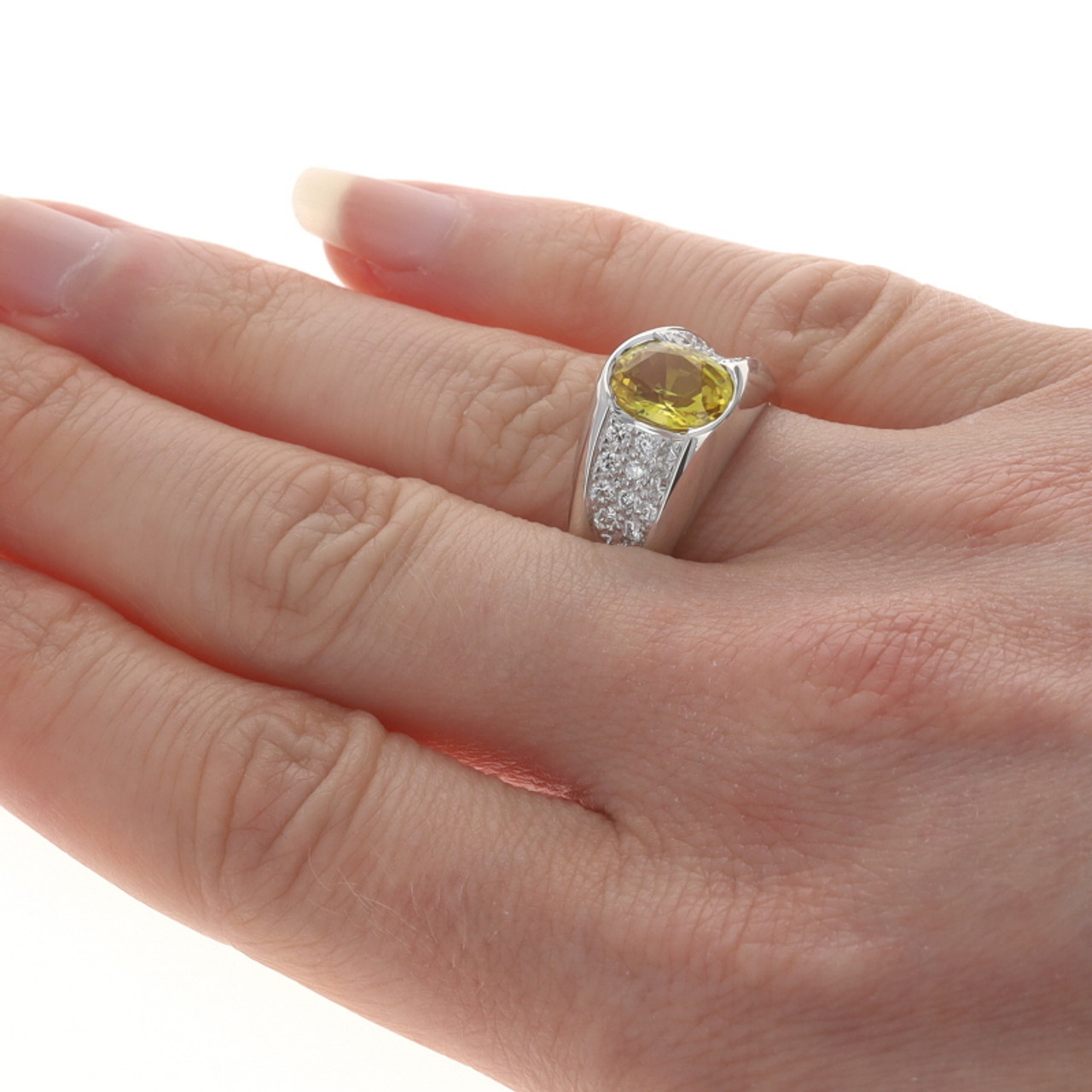Yellow Sapphire Engagement Rings | The Natural Sapphire Company