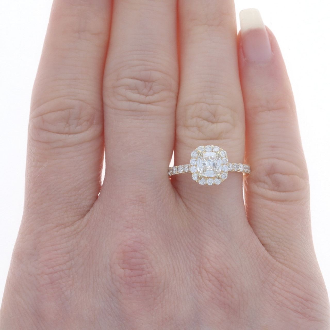 Henri daussi store engagement ring prices