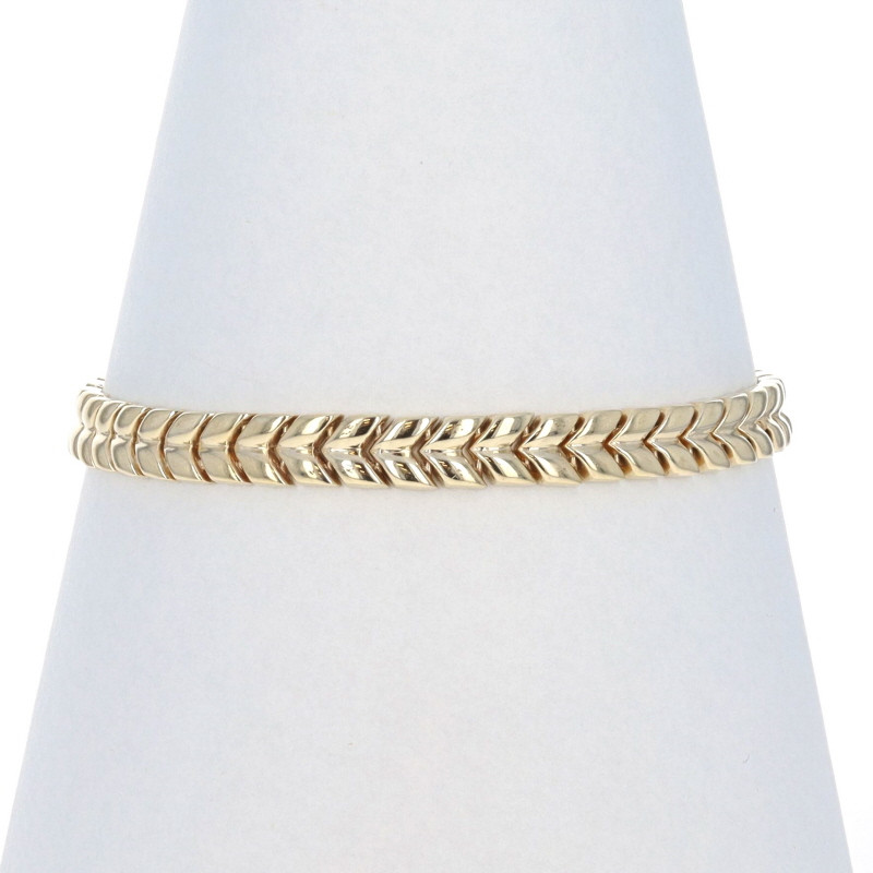 Yellow Gold Chevron Link Bracelet 8
