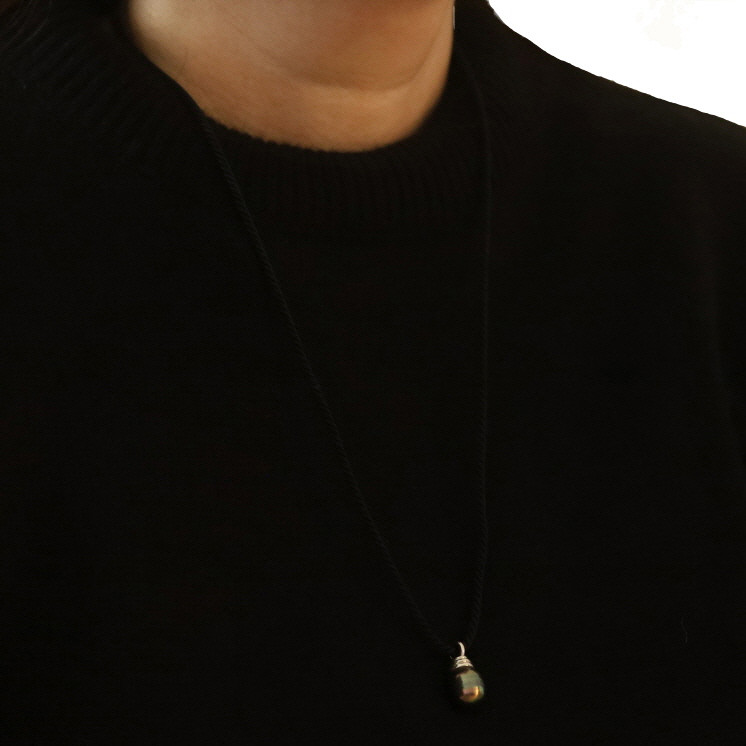 Tiffany & Co. Tahitian Pearl Pendant Necklace 39