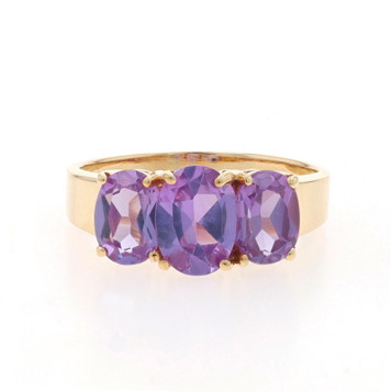 Yellow Gold Lab-Created Color Change Sapphire Three-Stone Ring 10k Oval 3.55ctw Yellow Gold Lab-Created Color Change Sapphire Three-Stone Ring 10k Oval 3.55ctw