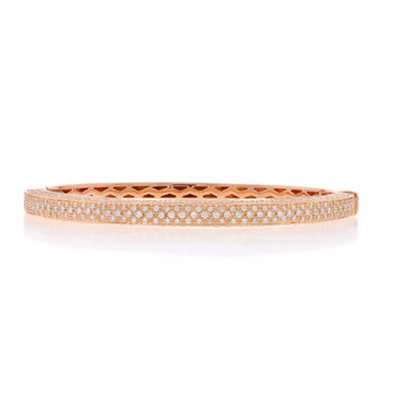 Rose Gold Pavé Diamond Oval Bangle Bracelet 6 3/4" - 18k Round Brilliant 3.78ctw Rose Gold Pavé Diamond Oval Bangle Bracelet 6 3/4" - 18k Round Brilliant 3.78ctw