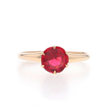 Yellow Gold Garnet/Glass Doublet Vintage Solitaire Ring - 10k Round Engagement Yellow Gold Garnet/Glass Doublet Vintage Solitaire Ring - 10k Round Engagement