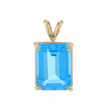 Yellow Gold Swiss Blue Topaz Solitaire Pendant - 14k Emerald 9.50ct Yellow Gold Swiss Blue Topaz Solitaire Pendant - 14k Emerald 9.50ct
