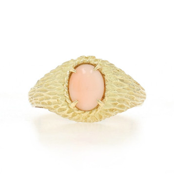 Yellow Gold Angel Skin Coral Vintage Solitaire Ring - 18k Oval Cabochon