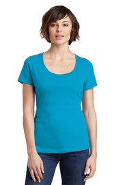 District® Women's Perfect Weight® Scoop Tee model front