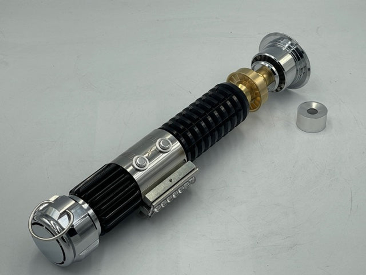 Empty OWK4 Installable Saber