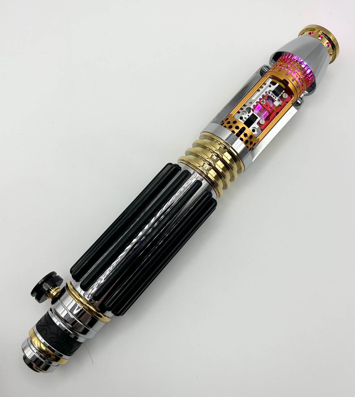 Mace Windu AOTC Crystal Reveal Lightsaber | Korbanth