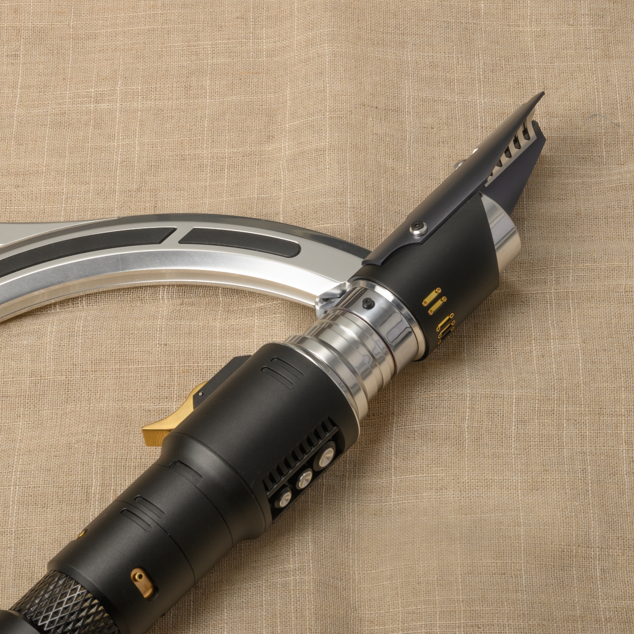 Marrok Lightsaber | Korbanth Sabers