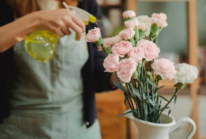 How To Clean Artificial Flowers?