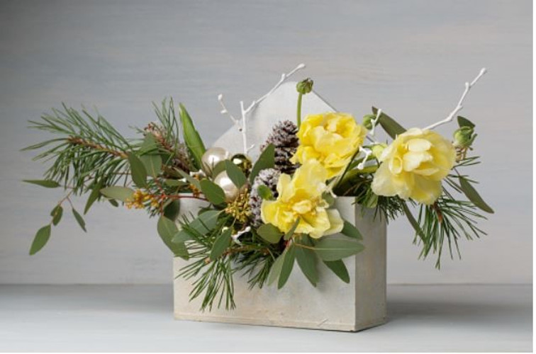 Artificial Flower Centrepieces: The Perfect Gift For Your Loved Ones | Saffron’s Decor