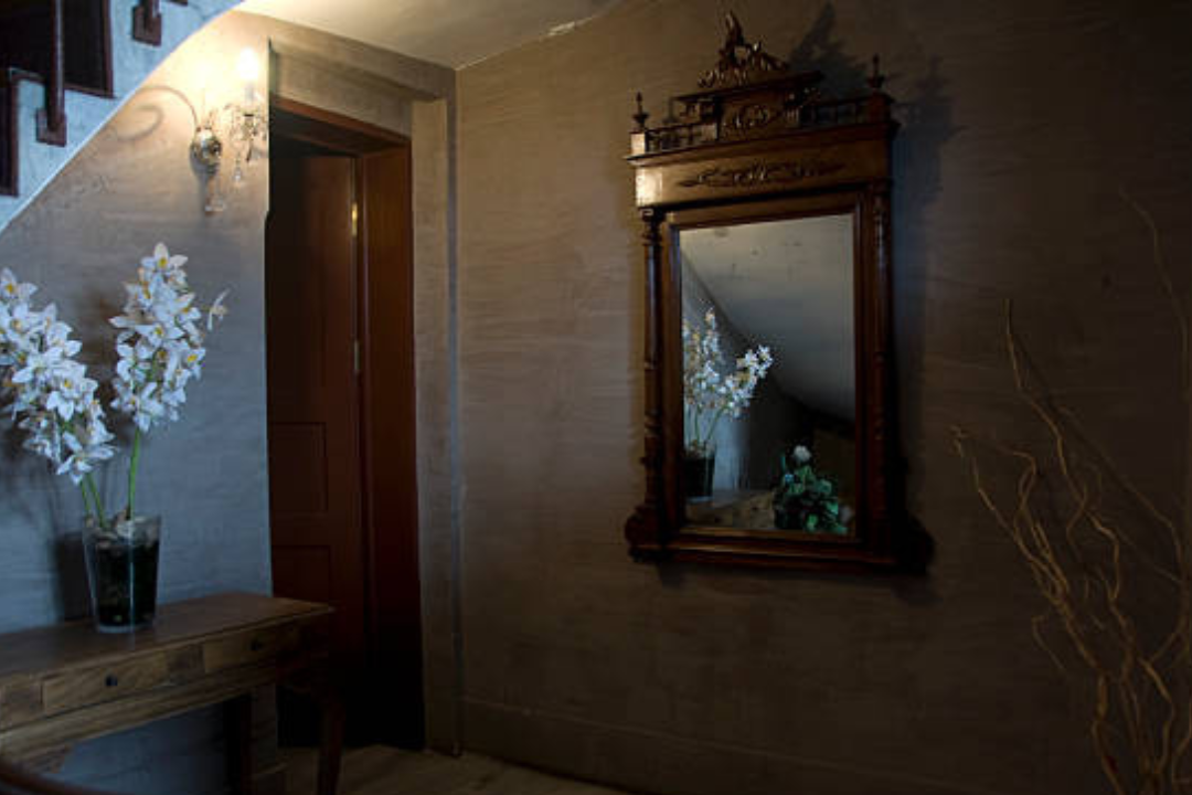 How To Make Fake Flowers Look Good Proven Tips And Tricks Saffron's