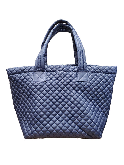 ClaraNY Ultra lightweight Zipper closure Quilted Large tote with Pouch Color Navy