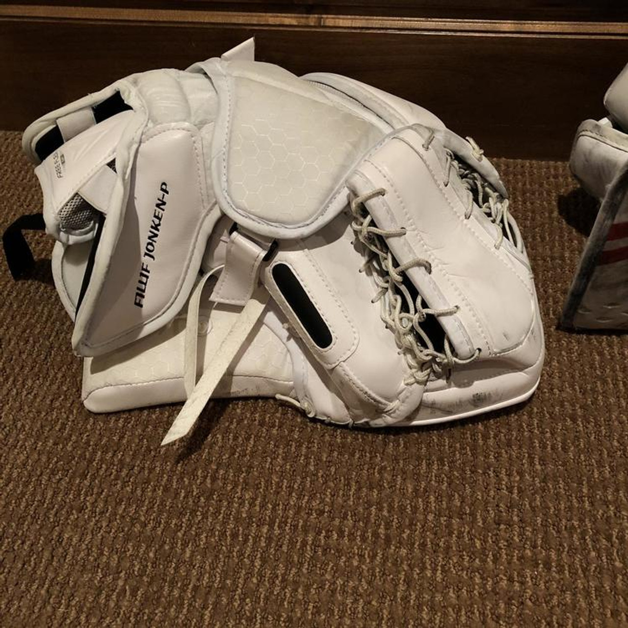 bauer 2x goalie glove