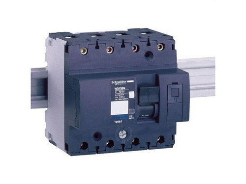 Interruptor automático magnetotérmico Ng125N 4P 32A Curva-C - Schneider Electric