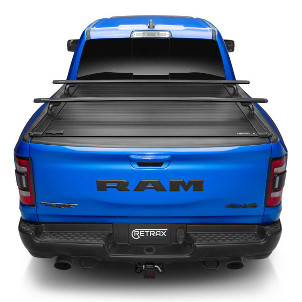 Retrax RETRAXONE XR | Manual Polycarbonate Retractable Bed Cover | RAM 1500 DT 5'7" Crew Cab w/out RAMBOX
