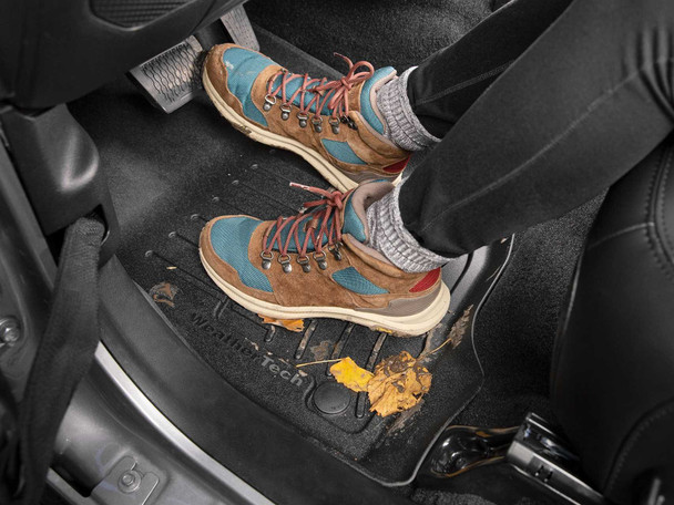 WeatherTech Floor Liner HP Front & Rear Floor Mats | Jeep Gladiator (2021 +)
