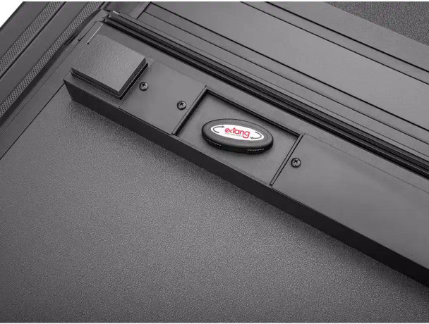 Extang Endure ALX Hard Folding Tonneau Cover | Chevrolet Silverado 1500 5'10 (2022+)