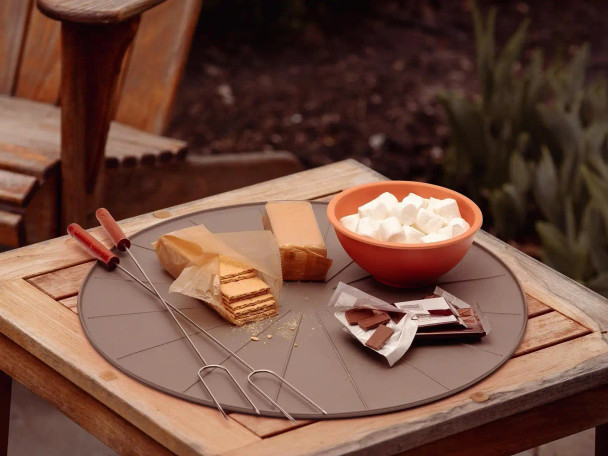 WeatherTech 24" Project Mats / Round Coasters - Black (2-Pack)