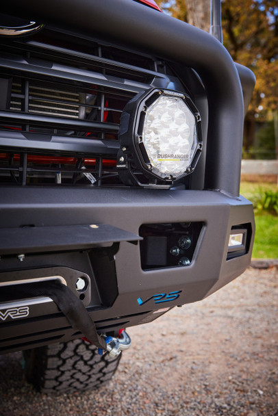 VRS Triple Loop Bar on LDV T60 Max - front half close up