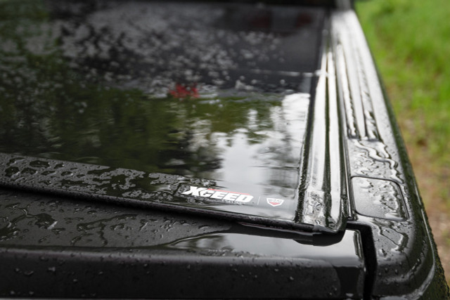 Extang Xceed Aluminum Folding Tonneau Cover | RAM 1500 DS & DT 5'7 w/out RAMBOX