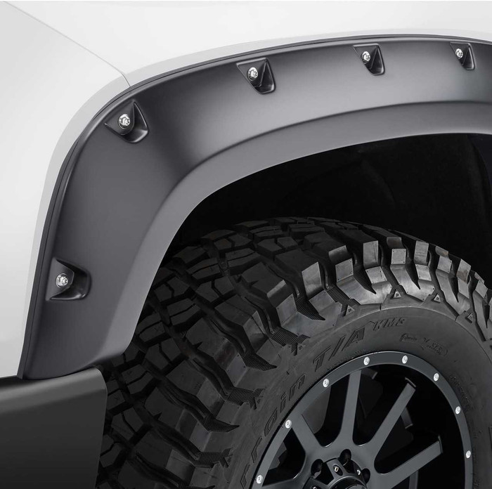 Bushwacker Pocket Style Fender Flares | Chevrolet Silverado 2500HD Crew Cab (2021+) | Front & Rear (4PC)