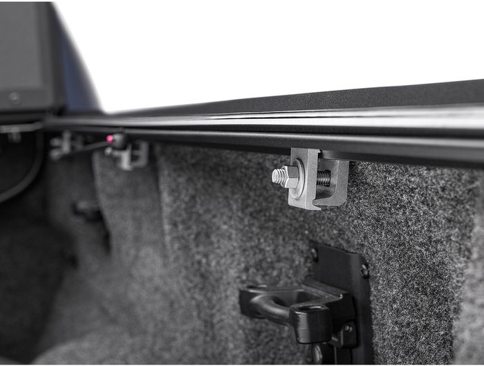 Extang Endure ALX Hard Folding Tonneau Cover | Chevrolet Silverado 2500HD (6'10) 2023 +