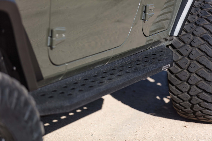 Go Rhino RB20 Running Boards | Fits LDV T60/Max (2022 +) | Textured Black