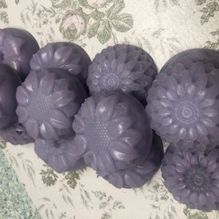 These rich natural conditioner bar is a must try if using the solid shampoo! leaving your hair clean and silky soft after every wash.