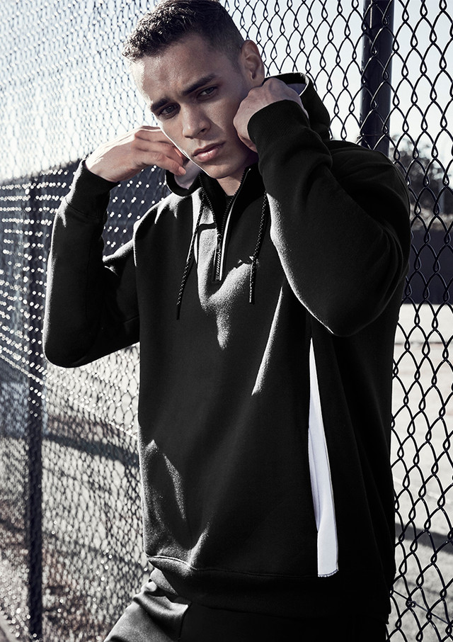 Hoodie  Fashion Biz Renegade