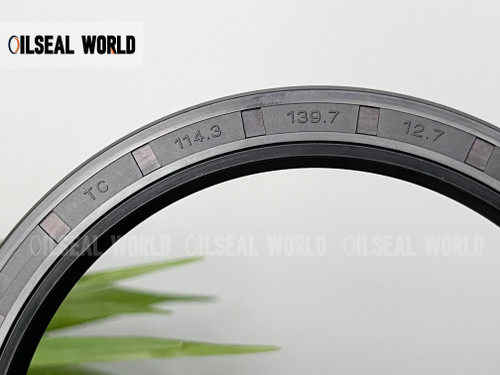 ROTARY SHAFT SEAL  METRIC OIL SEAL TC 114.3*139.7*12.7 NBR