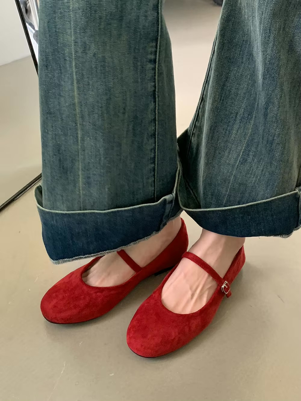 Women's Woman womens Vintage clssic elegant designed Hand-crafted breathable flats spring summer holiday getaway vacation simple elegant design genuine leather round toe Wide Straps buckle up close anti-slip sole Casual fashion Flats Mary Jane Ballet Flat Shoes footwear in red