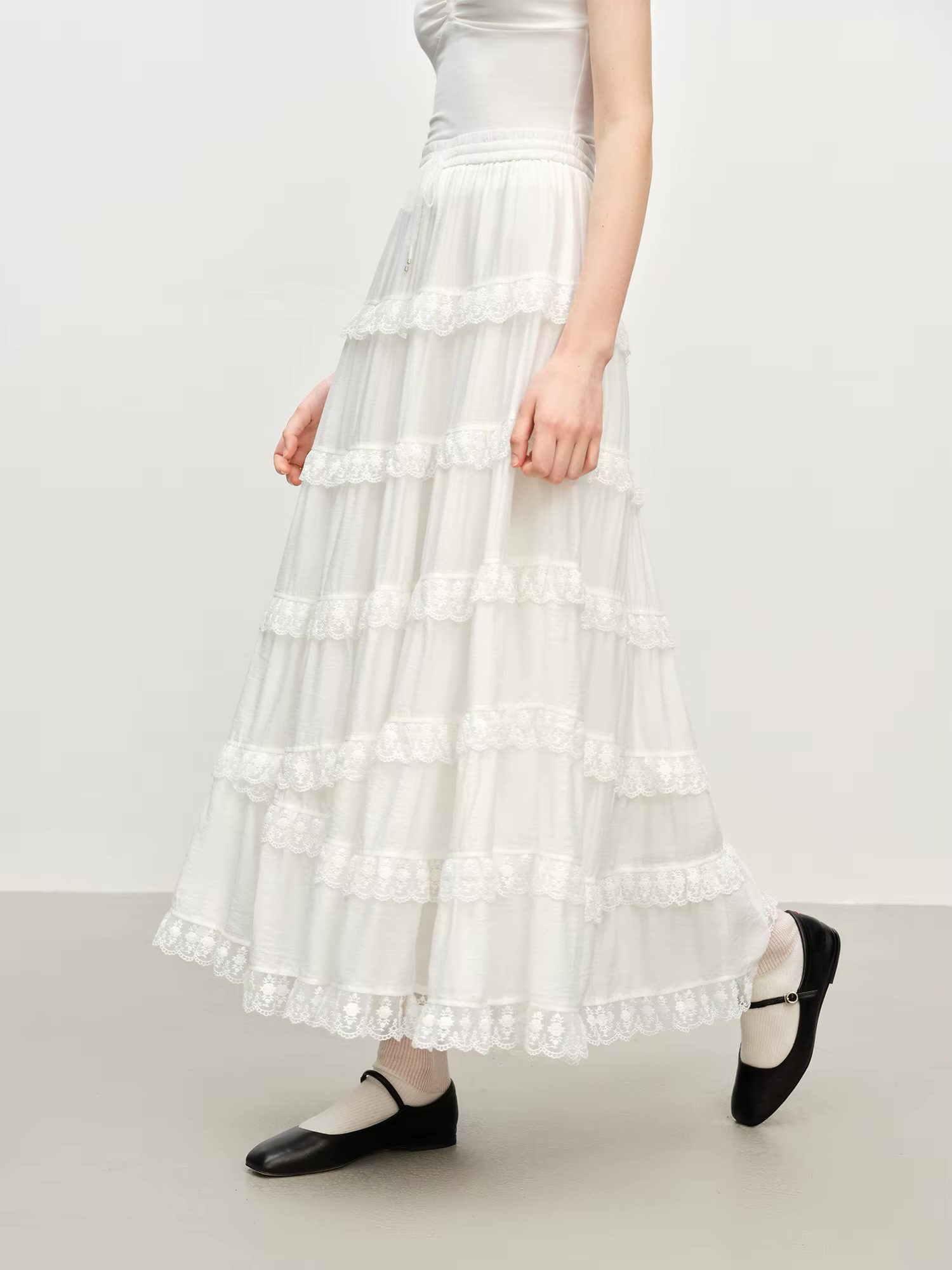Women’s woman womens petite-, tall-, plus-, size Casual Summer holiday vacation getaway bohemian indie style Fall Autumn Winter loose classic Vintage style Female pleated high rise waist empire waistline tassel trim hem pleats boho drawcord drawstring tie-up close patchwork maxi skirt Fashion skirts in white
