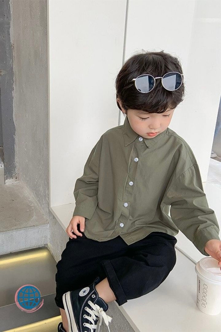 Boys Casual Cotton Shirt Korean Kids Long-Sleeve Solid Color Turn-Down Collar Button-Up Children's Korea Shirts for Baby Kid Toddlers Clothing Trending in Army Green