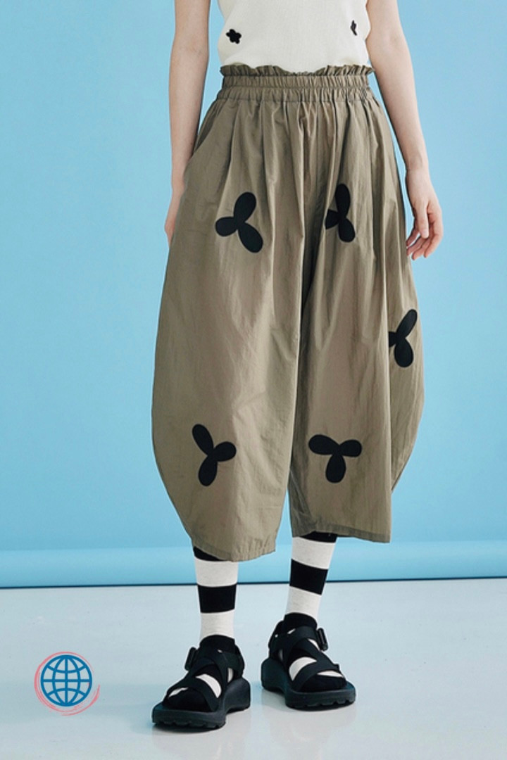 Mid Rise 9-Point Harem Pants Women’s Japanese original Elastic waist 9-cut pants Loose wide leg army green Japan Pants Trousers Trending for Woman